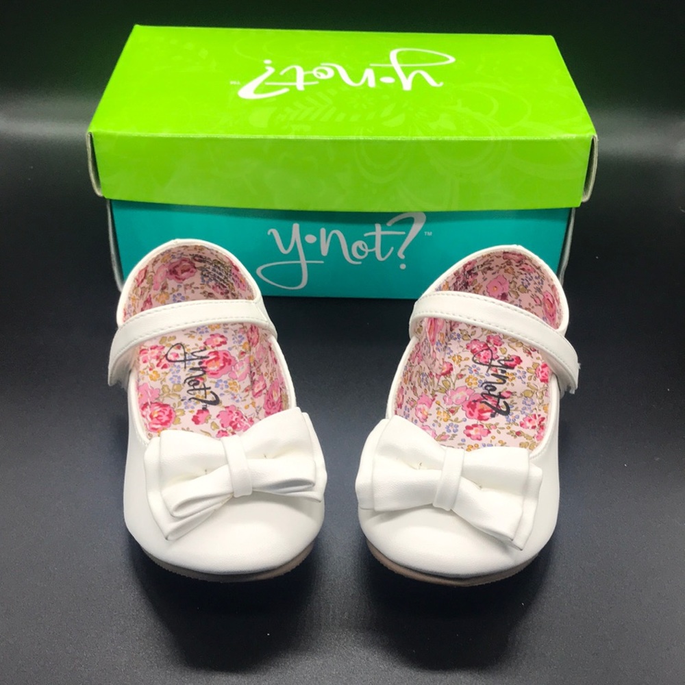 White dressy shoes for little girl size 8.5